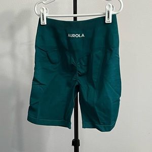 Amazon’s Aurola Shorts (Alphalete dupes)